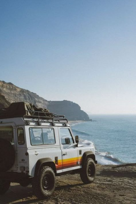 Land Rover Aesthetic, Mobil Off Road, Jimny Suzuki, Adventure Car, Beach Cars, Car Goals, Land Rover Series, Off Road Adventure, Four Wheel Drive