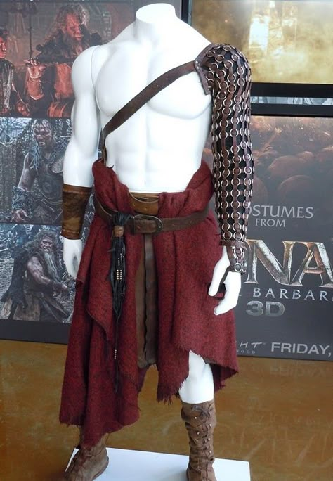 Conan costume from the new Conan movie.  Kilt is simple, a large piece of fabric draped over one belt, kept on with another. Barbarian Costume, Film Costumes, Armor Clothing, Viking Costume, Lisa Bonet, Larp Costume, Conan The Barbarian, Medieval Clothing, Fantasy Costumes