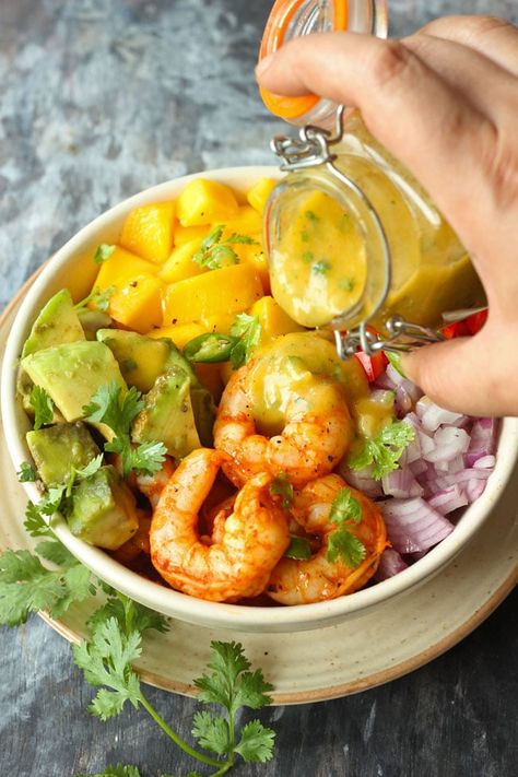 Prawn Salad Ideas, Prawn Mango Salad, Shrimp Mango, Mango Avocado, Avocado Salad Recipes, Shrimp Avocado, Mango Salad, Shrimp Salad, 140 Pounds