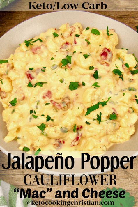 Jalapeño Popper Cauliflower"Mac" and Cheese - Keto and Low Carb All the flavors of jalapeño poppers made into a creamy and delicious cauliflower "mac" and cheese! #ketorecipes #keto #lowcarb #ketodiet #ketojalapenopopper #lowcarbjalapenopopper #ketocauliflowermacandcheese #lowcarbrecipes #easyketosides #ketocookingchristian #easylowcarbsides Jalapeno Popper Cauliflower, Cauliflower And Cheese, Cheese Keto, Keto Chicken Casserole, Jalapeño Poppers, Cauliflower Mac And Cheese, Low Carb Veggies, Jalapeno Popper, Stem Challenge