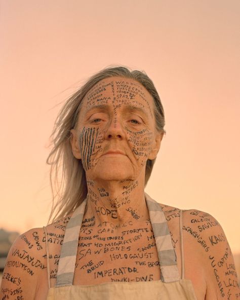 Anarchy And Freedom: Joe Pettet-Smith Photographs A Post-Apocalyptic Festival - IGNANT 1990s Tv Shows, Desert Festival, Dog Skull, Wasteland Weekend, British Journal Of Photography, Doomsday Prepping, California Desert, Latest Series, Action Film