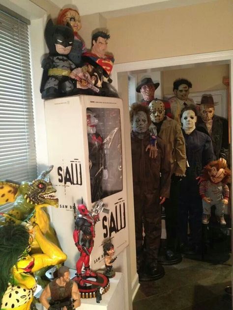 Horror Room Decor, Horror Movie Room, Toy Collection Display, Horror Room, Movie Room Decor, Scary Movie Characters, Horror Movie Icons, Horror Decor, Horror Themes