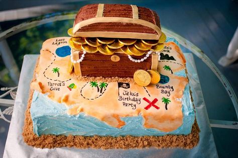 treasure chest cake pictures | Treasure Chest/Map Cake Treasure Map Cake, Bug Birthday Cakes, Treasure Chest Cake, Map Cake, Pirate Birthday Cake, Hunting Cake, 12th Birthday Cake, Disney Birthday Cakes, Surprise Cake