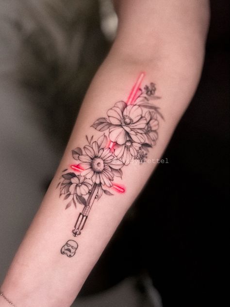 Floral Lightsaber Tattoo, Star Wars Tattoo Kylo Ren, Lightsaber Flower Tattoo, Floral Star Wars Tattoo, Girly Star Wars Tattoo, Feminine Star Wars Tattoo, Kylo Ren Lightsaber Tattoo, Nevada Tattoo Ideas, Anakin Lightsaber Tattoo