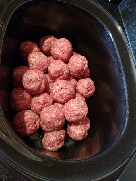 3 Ingredient Keto Crock Pot Meatballs - My Productive Backyard Easy Slow Cooker Meatballs, Low Carb Crock Pot, Keto Meatballs, Low Carb Crock Pot Recipes, Dairy Free Low Carb, Low Carb Meatballs, Crock Pot Meatballs, Keto Crockpot Recipes, Low Carb Diets