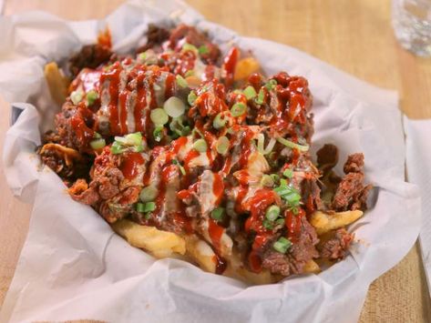 Triple D's Bulgogi Kimchi Fries Recipe from Food Network Bulgogi Fries Recipe, Kimchi Fries Recipe, Bulgogi Fries, Kimchi Fries, Salted Shrimp, Bulgogi Recipe, Chopped Cheese, Korean Recipes, Korean Street Food