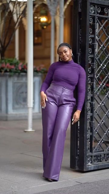 Chizi Duru, Purple Monochrome Outfit, Purple Monochromatic, Wellness Influencer, Fall Outfits Black Women, Monochromatic Fashion, Burgundy Outfit, Weather Outfits, Monochromatic Outfit