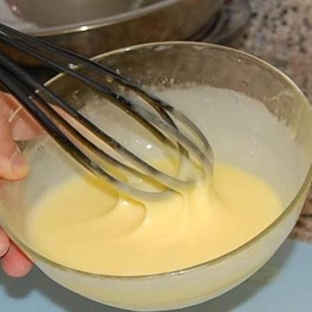 Pam's Mock Hollandaise Sauce Recipe ****🌻 Savoury Sauces, Hollandaise Sauce Recipe, Great British Food, Fancy Breakfast, Steamed Asparagus, California Food, Sauce Hollandaise, Miracle Whip, Marinade Sauce