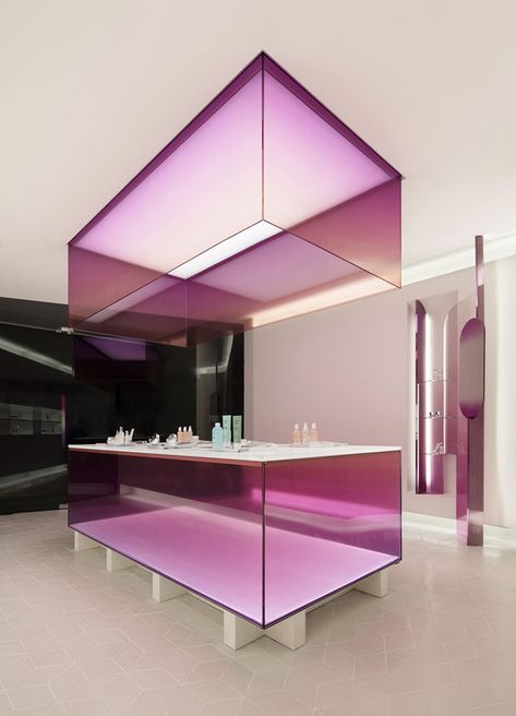 IT’S TRENDING: The Lab Style (Free Report) Modern Shop Design, Glass Interior Design, Inspiration Reference, Architecture Kitchen, Futuristic Interior Design, Design Color Trends, Store Concept, Interior Design Color, Custom Drapery