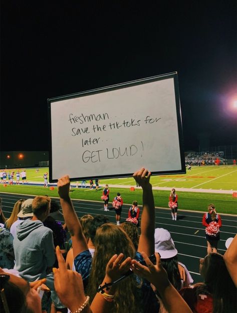 School Spirit Posters, High School Football Games, Senior Year Of High School, American High School, Football Signs, Best Friend Poems, High School Life, Hoco Proposals Ideas, Prom Proposal