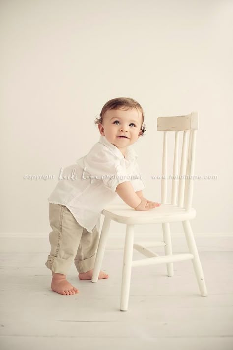 1 Year Lifestyle Photography, 2 Year Milestone Photography, Classic One Year Old Photos, Birthday Cake Photography, One Year Photos, Photography Simple, Boy Photo Shoot, 1st Birthday Pictures, First Birthday Pictures