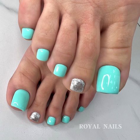 Beach Toe Nails, Fall Toe Nails, Disney Acrylic Nails, Cruise Nails, Pedicure Designs Toenails, Aqua Nails, Pedicure Nail Designs, Gel Toe Nails, Acrylic Toe Nails