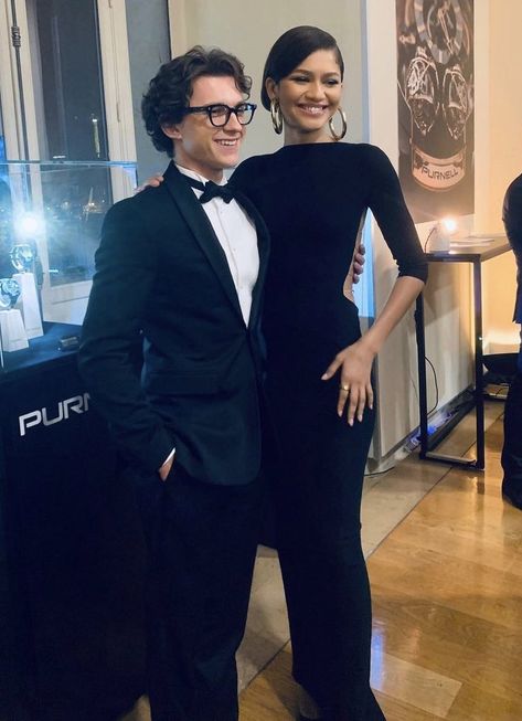 Stile Kendall Jenner, Tom Holland Zendaya, Tom Holland Spiderman, Paul Rudd, Zendaya Coleman, Peter Parker, Tom Holland, Best Couple, Celebrity Couples