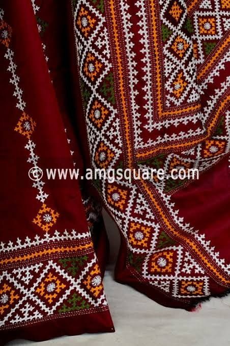 Chamakpathari Work, Sada Work Blouse, Sada Bharat Work, Gujrati Design, Sindhi Embroidery Design, Kachhi Work, Kutch Work Saree, Kutchi Work, Balochi Dress