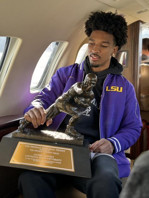 College Football Players, Lsu Football, Heisman Trophy, Louisiana State University, Psalm 46, Louisiana State, Second Baby, College Football, Football Players