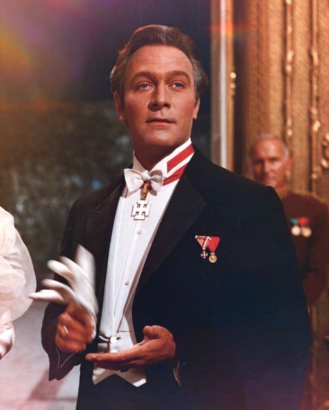 Captain Von Trapp, Georg Von Trapp, Sound Of Music Costumes, Sound Of Music Movie, 1960s Movies, Christopher Plummer, Great King, Guys And Dolls, Old Hollywood Stars