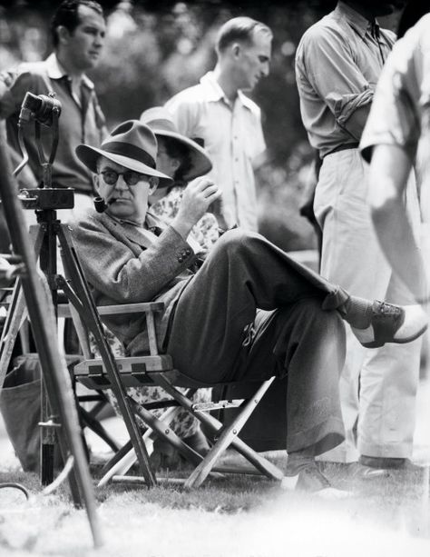 John Ford and his fedora and sunglasses Francois Truffaut, North By Northwest, Human Personality, John Ford, Movie Directors, Best Director, Movie Director, The Expendables, Favorite Artist