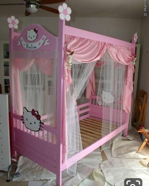 Hello Kitty Bunk Bed, Bunk Bed Ikea, Bed Hello Kitty, Ikea Bunk Bed, Diy Beds, Canopy Diy, Bedroom Canopy, Rooms Inspiration, Bed Ikea