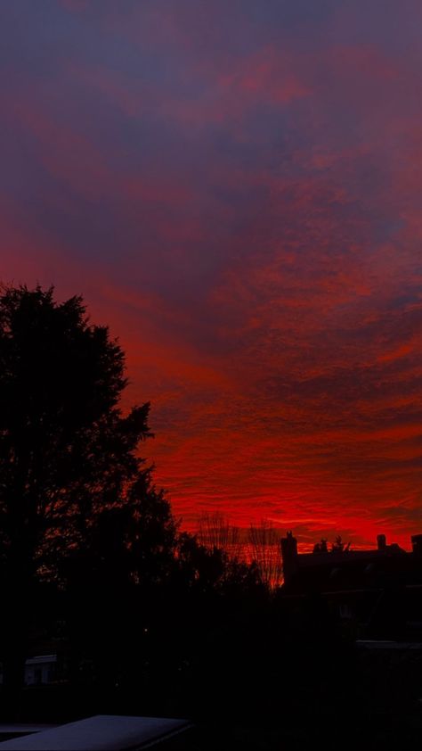 Red Scenery Aesthetic, Red Hour Sky, Maroon Sky Aesthetic, Red Hour Aesthetic, Red Sunset Aesthetic, Red Sky Aesthetic, Red Sky Wallpaper, Red Scenery, Crimson Sunset