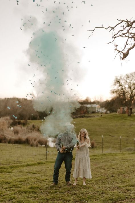 Surprise! Baby Elrod is a boy! We are beyond excited to welcome our little cowboy into the world in August 2022! We of course had to do a fun gender reveal photo to share the exciting news with the world! #ranchbaby #westernbaby #cowboycouple #westernphotoshoot #genderreveal #babyboy #boymom #momlife #ranchmom Southern Gender Reveal, Cowboy Gender Reveal Ideas, Western Gender Reveal Ideas, Gender Reveal Photo Ideas, Western Gender Reveal, Baby Boy Gender Reveal, Family Western, Gender Reveal Photo, Western Photo Shoots