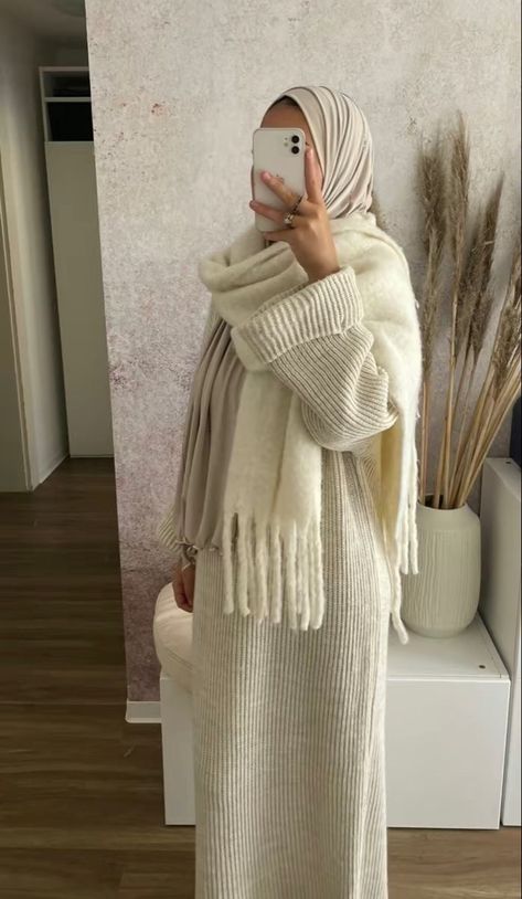 #modestclothing #winter #creamy #fashion #aesthetic #hijab #modesty #autumn #nails Islamic Modest Fashion, Modest Winter Outfits, Modest Outfits Muslim, Outfits Muslim, Estilo Hijab, Hijabi Fits, Modest Casual Outfits, Stile Hijab, Mode Zara