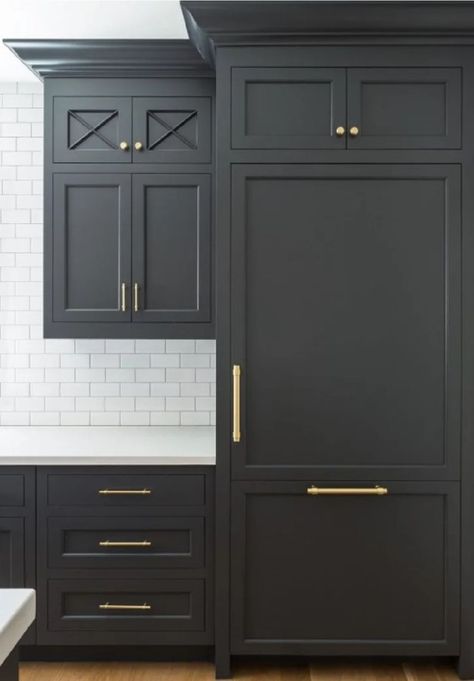 Benjamin Moore Cheating Heart - a black paint color on these kitchen cabinets in a design by The Fox Group. #cheatingheart #blackcabinets Black Kitchen Ideas, Best Kitchen Cabinet Paint, Moore Kitchen, Dark Cabinets Light Countertops, Backsplash Kitchen Dark Cabinets, Dark Brown Cabinets, Kitchen Ideas Dark Cabinets Espresso, Dark Cabinets Light Floor, Brown Kitchen Cabinets