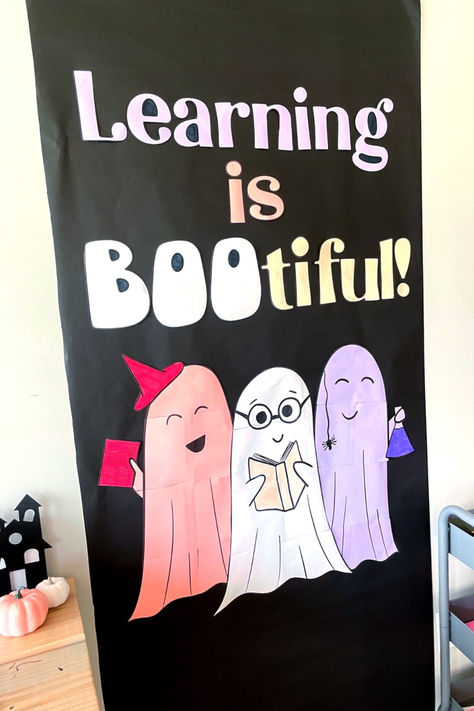 Classroom door decoration with Halloween Ghosts and says, "Learning is bootiful!" Batty Classroom Door, Ghost Door Decorations Classroom, Halloween Poster Ideas For School, Classroom Door Decorations Halloween, Halloween Door Decorations Classroom Preschool, Class Whiteboard, School Halloween Decorations, Library Windows, Door Decoration Halloween