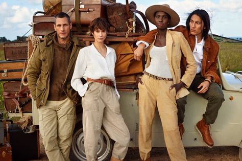 Banana Republic Heads to Southern Italy for Spring 2022 Campaign South Of Italy, Safari Outfit, Safari Outfits, Looks Country, Campaign Fashion, Silk Dresses, Group Pictures, Southern Italy, Safari Style