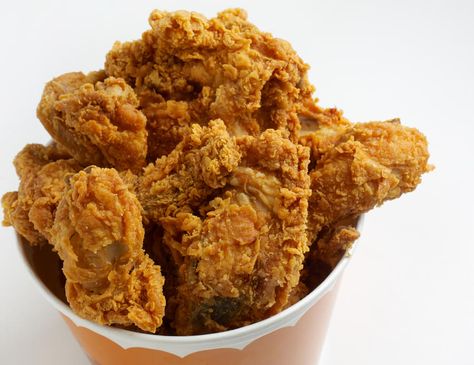 Yes, "leftover fried chicken" is a real thing that happens. What To Do With Leftover Fried Chicken Easy Recipes, Leftover Crispy Chicken Recipes, Leftover Fried Chicken Ideas, Leftover Chicken Wings Recipes, Recipes With Leftover Fried Chicken, Recipes For Leftover Fried Chicken, Fried Chicken Leftovers Ideas, Leftover Kfc Chicken Recipes, Leftover Chicken Wings What To Do With