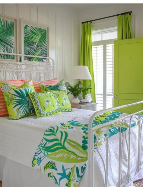 Lime Bedroom, Cream Bedroom Decor, Contemporary Decor Living Room, Bedroom With Sitting Area, Summer Bedroom, Tropical Bedrooms, Tranquil Retreat, Bedroom Decor Design, Elegant Bedroom