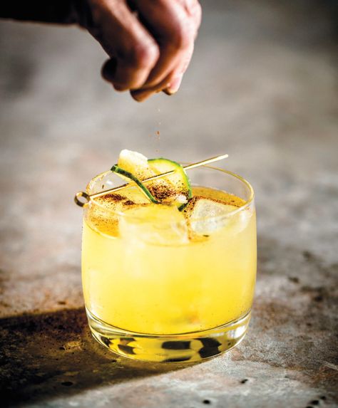 Mezcal Mule, Cocktail Garden, Mezcal Cocktails, Mule Cocktail, Mule Recipe, Cocktail Photography, Fall Cocktails, Cocktail Drinks Recipes, Delicious Drinks