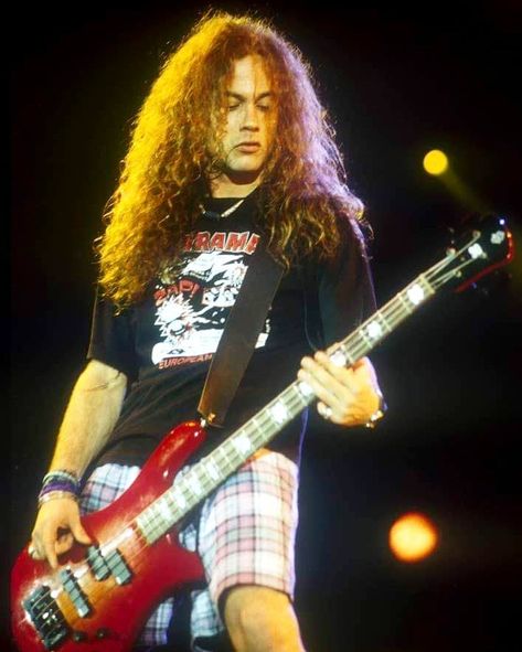 Mike Starr:Hollywood Rock, Rio de Janeiro, 01/22/93 📷 :Andre Csillag 90s Rock Bands, Beverly Garland, Mike Inez, Mike Starr, Mad Season, Jerry Cantrell, Layne Staley, Grunge Band, Rock Festivals