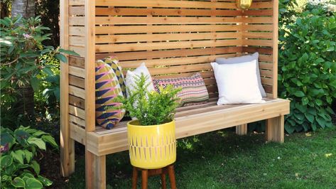 Outdoor Bench With Trellis, Diy Wood Arbor, Cabana Plans, Garden Cabana, Arbor With Bench, Modern Arbor, Pallet Benches, Outdoor Reading Nooks, Outdoor Reading