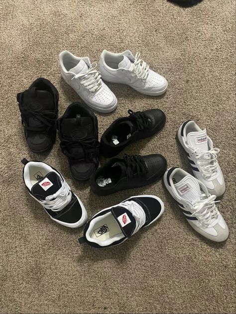 Shoe Rotation, Vans Shoes Fashion, Aesthetic Outfits Men, Pretty Shoes Sneakers, Kicks Shoes, Shoes Outfit Fashion, Street Fashion Men Streetwear, Guys Clothing Styles, Balenciaga Track