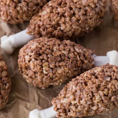 Rice Krispie Turkey Drumsticks - TGIF - This Grandma is Fun Turkey Drumstick Rice Krispie, Rice Krispie Turkey, Potluck Thanksgiving, Things To Do With Grandkids, Rice Krispies Recipe, Dipped Pretzel Rods, Turkey Drumsticks, Cocoa Krispies, Pebbles Cereal