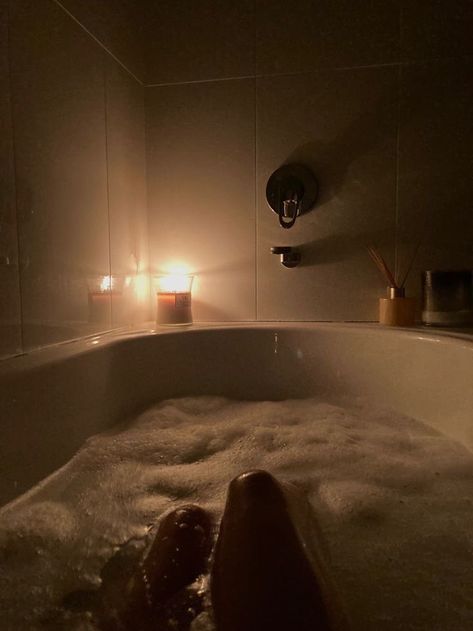 Bath Tub Aesthetic, Girls In Shower, Bathtub Aesthetic, Aesthetic Bath, Bath Aesthetic, Shower Pics, Bath Girls, Bath Candles, Reasons To Live