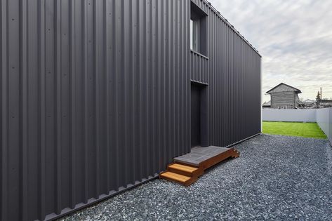 Shed Cladding, Prefab Cabin Kits, Modern Exteriors, Double House, Prefab Modular Homes, Steel Cladding, Prefab Cabins, Rural House, Two Storey House