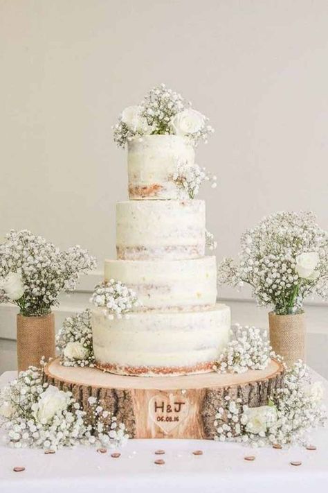 17 Ways to Make Baby's Breath Look Super Chic for Your Wedding Tres Leches Wedding Cake Ideas, 4 Tier Wedding Cake, Wedding Cake Display, Fondant Wedding Cakes, Breath Flowers, Wedding Cake Roses, Romantic Wedding Cake, Tiered Cake, Wedding Cake Table