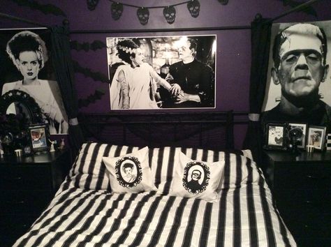 Frankenstein & Bride Bedroom Bride Bedroom, Bedroom Goth, Witchy Bedroom, Frankenstein Bride, Bedroom Design Diy, Horror Room, Gothic Bedroom, Halloween Bedroom, Casa Halloween