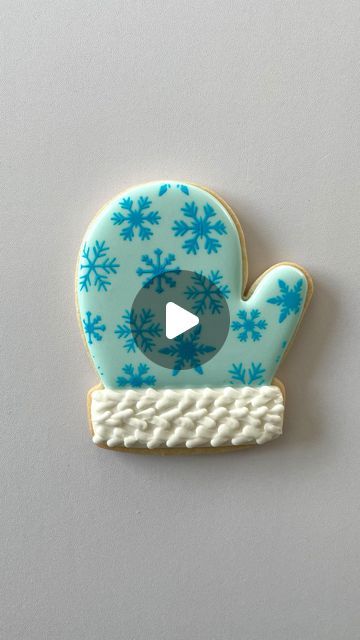 Kate Wojtkowski on Instagram: "❄️ Snowy Mittens! Learn how to make, bake and decorate gorgeous sugar cookies with my monthly subscription box! 📦 New cookie decorating tools and virtual classes delivered to you each month! @cookieuniversitybox #cookies #holidaybaking #christmascookies #mittens" Mitten Sugar Cookies Royal Icing, Christmas Mitten Cookies, Sugar Cookie Mittens Decorating Ideas, Mitten Cookies Decorated, Mitten Sugar Cookies Decorated, Christmas Cookies Decorated Mittens, Ugly Sweater Cookie Kit, Cookie Decorating Tools, Mitten Cookies