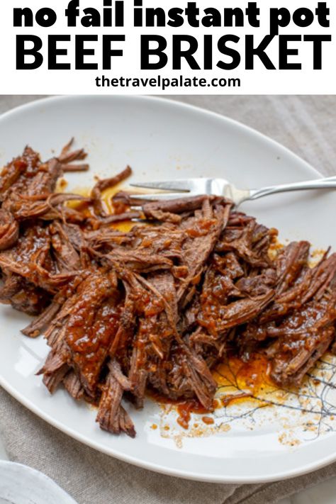 Beef Brisket Pressure Cooker, Recipes Made With Chicken, Pressure Cooker Brisket, Instant Pot Brisket, Sliders Sandwiches, Slow Cooked Beef Brisket, Beef Brisket Sandwich, How To Cook Brisket, Beef Brisket Recipes