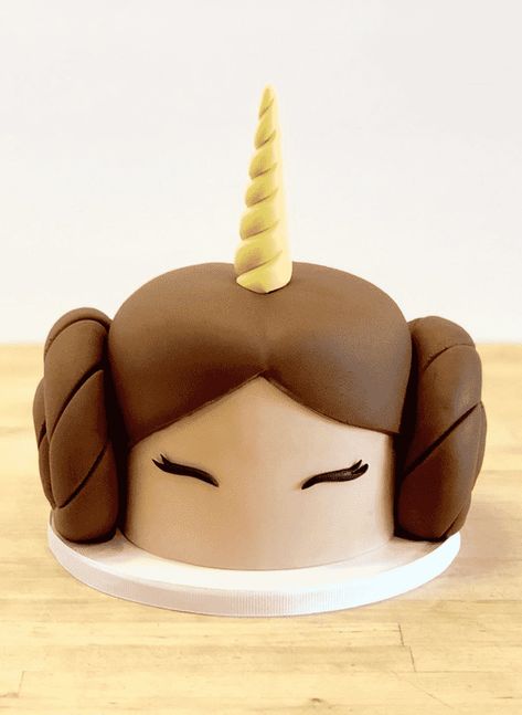 Princess Leia Birthday Cake, Girls Star Wars Cake, Princess Leia Birthday, Princess Leia Cake, Princess Leia Party, Girls Star Wars Party, Star Wars Themed Birthday Party, Baby 2024, Cake Designs Images