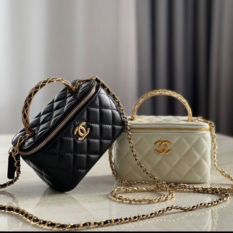 Channel Bag Aesthetic, Chanel Bag 2024, Chanel Bag Collection, Chanel Bag Aesthetic, Channel Purse, Brandname Bag, Chanel Vanity Bag, Chanel Vanity, Chanel Shopping