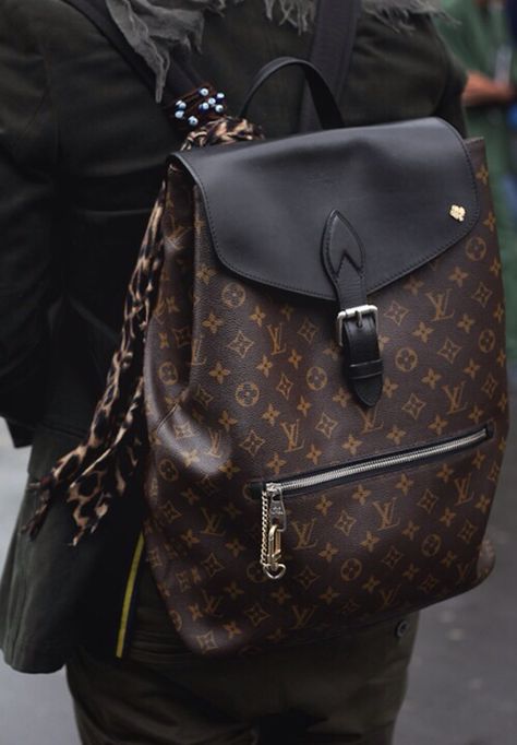 Louis Vuitton Backpack Tas Louis Vuitton, Tas Lv, Louis Vuitton Online, Sac Louis Vuitton, Style Parisienne, Louis Vuitton Backpack, Laptop Rucksack, Louis Vuitton Wallet, Beautiful Handbags