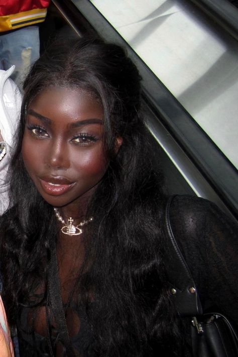 Models — Stephanie Hikaru Dark Skin Models, Pretty Dark Skin, Selfie Filters, Mirror Palais, Dark Skin Beauty, Dark Skin Makeup, Dark Skin Women, September 17, Pretty Face