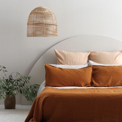 Terracotta Bedroom, Bedding Linen, White Linen Bedding, Grey Wall, Orange Tones, Home Luxury, Bed Linens Luxury, Spare Bedroom, Linen Sheets