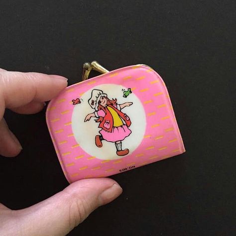 vintage coin purse Vintage Coin Purse, Childrens Purses, Boy Room Paint, Qsl Cards, Kids Purse, Tin Tin, Pocket Books, Holly Hobbie, Sweetest Day