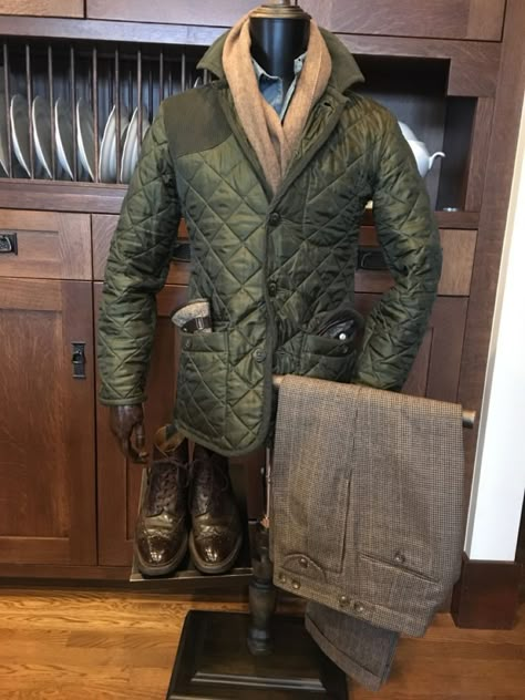 Mens British Fashion, Classic British Style Men, Herringbone Scarf, British Country Style, Fashion Casual Outfits, Quilted Jacket Men, British Style Men, Men Fashion Casual, Preppy Mens Fashion