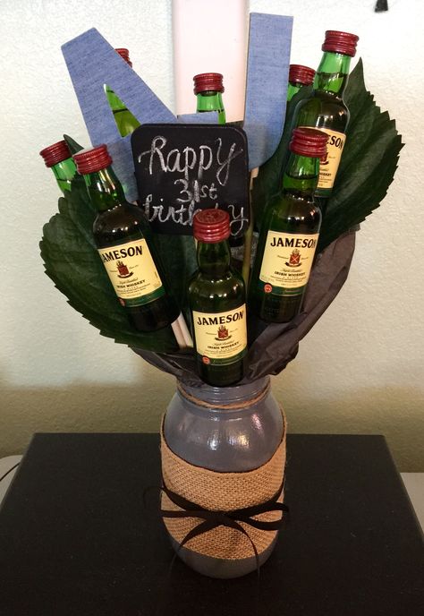 Jameson bouquet ✨ Jameson Whiskey, Whisky Drinks, Decorated Bottle, Whiskey Gifts, Diy Gifts For Him, Liquor Bottles, Kikkoman Soy Sauce, Soy Sauce Bottle, 18th Birthday