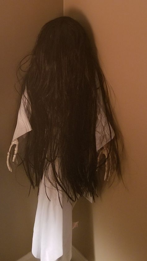 Made from Dollar Tree Hanging Ghost, Hands, and Hair. Ghost Hands, Boutique Jewelry Display, Horror Aesthetics, Hunted House, Fiesta Halloween, Hanging Ghosts, 2023 Halloween, Adult Halloween Party, Halloween Doll